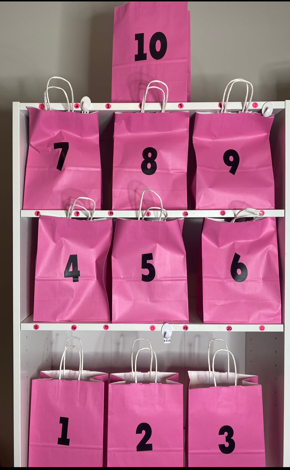 kiss it or diss it!- Glass cans (guaranteed a glass with every play)