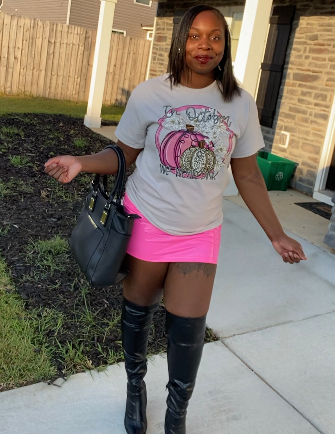 In October we wear pink Short sleeve T shirt